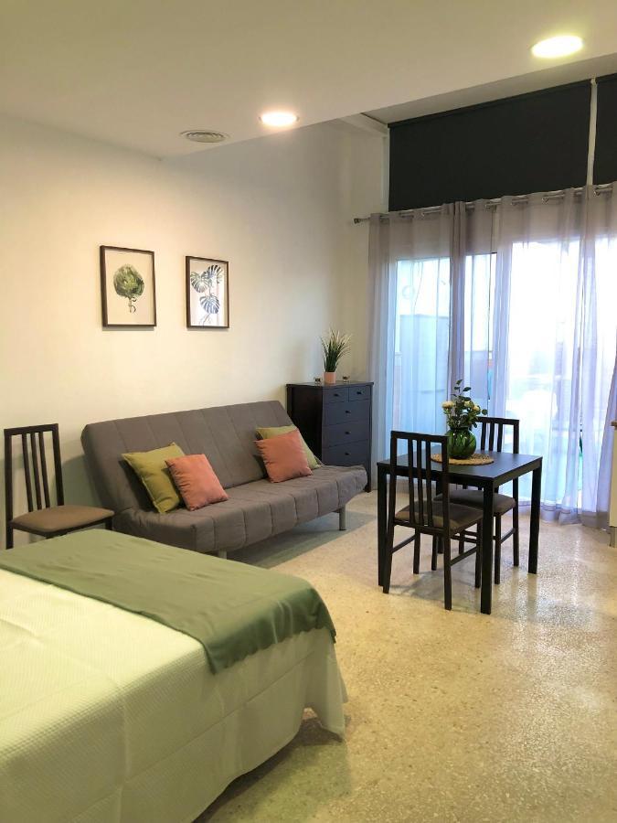 Apartamento Con Piscina En Ciudad Jardin Málaga Exterior foto