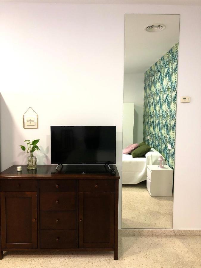 Apartamento Con Piscina En Ciudad Jardin Málaga Exterior foto